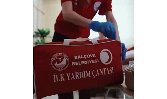 Balçova’da Sosyal Belediyeciliğin Yeni Adımı: Evde Sağlık ve Hasta Nakil Hizmeti Başladı