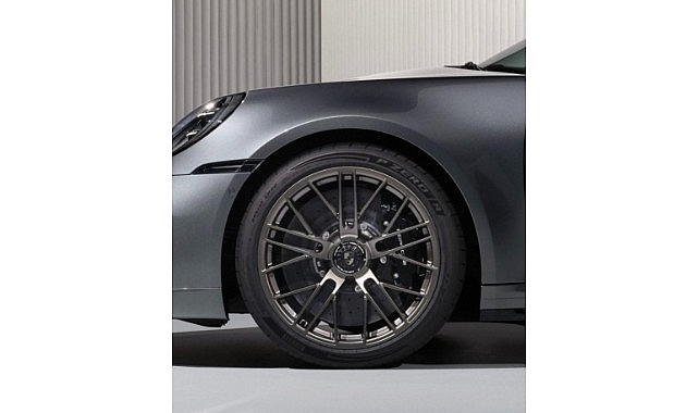 Pirelli P Zero R, Motor Sporları DNA’sını Porsche 911 Turbo S’e Taşıyor