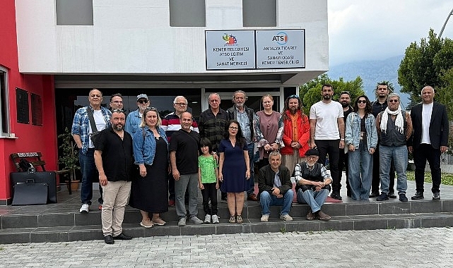 “Kemer Sokaklarında Sanat Var