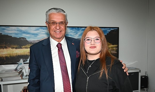 Başkan Topaloğlu'na anlamlı hediye