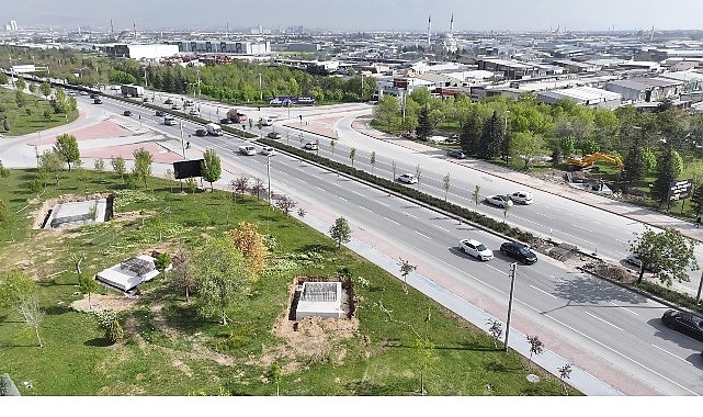 Konya Büyükşehir MARSAN Girişi'ne Yaya Üst Geçidi Yapıyor
