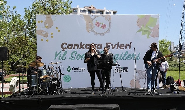Çankaya Evleri Yıl Sonu Sergileri Çayyolu'nda ziyaretçilerle buluştu