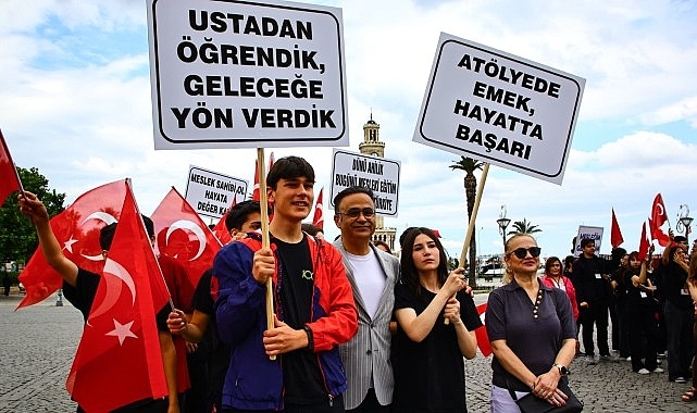 Maarifin Kalbinde Marifetli Gençlik″ Kortej Yürüyüşü Gerçekleştirildi