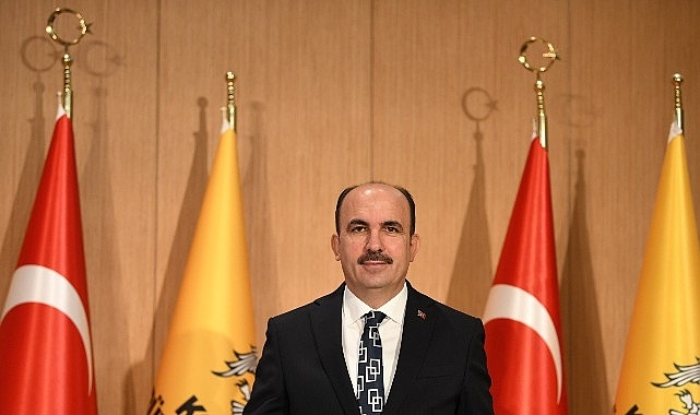 Başkan Altay: “Umre Ödüllü Siyer Bilgi Yarışmamızı Kazanan 100 Öğrencimiz Anne-Babalarıyla Kutsal Topraklara Gitmeye Hak Kazandı