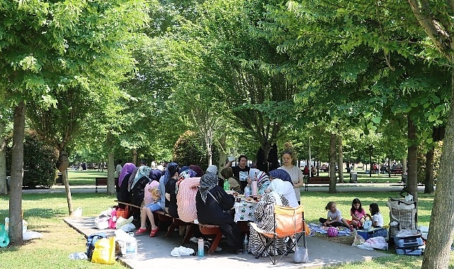 Maltepe'de kadınlar bahar pikniğinde buluştu