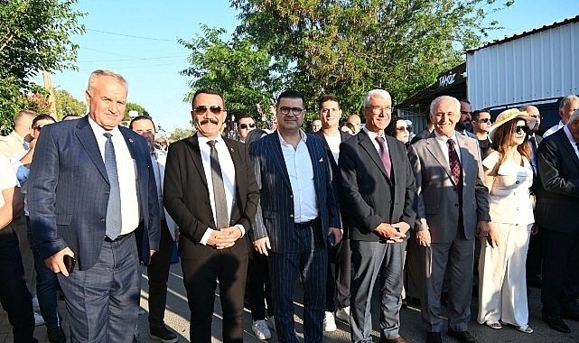 Manisa Büyükşehir Belediyesi Heyeti Güzelyurt Portakal Festivali'ne Katıldı