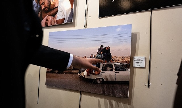 Üsküdar'da Göçün İnsan Hikâyeleri Fotoğraflarla Anlatıldı