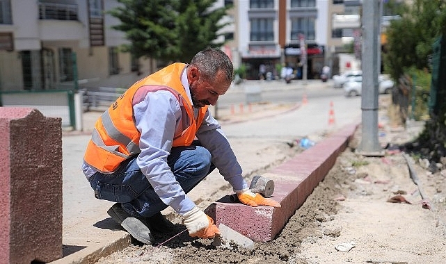 Keçiören'de Kaldırımlar Yenileniyor