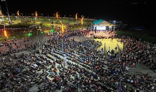 Didim Lavanta ve Aromaterapi Festivali, Muhteşem Suzan Kardeş Konseriyle Başladı