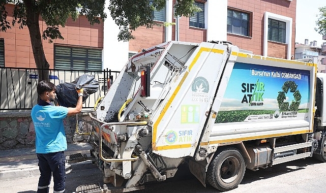 Osmangazi'de Çöp Evden 2,5 Ton Geri Dönüşüm Atığı Çıkarıldı