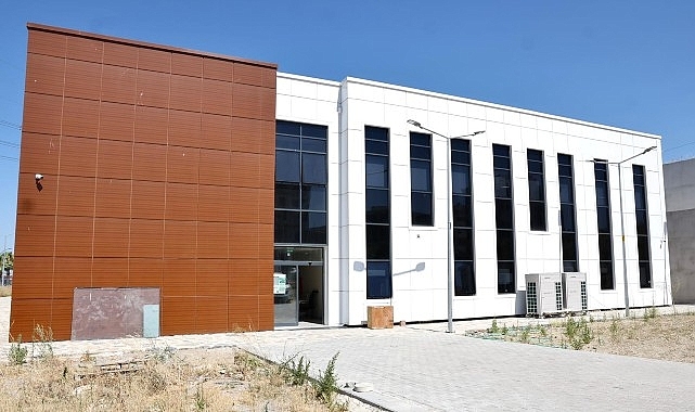 Menemen'in yepyeni gençlik merkezi için geri sayım başladı