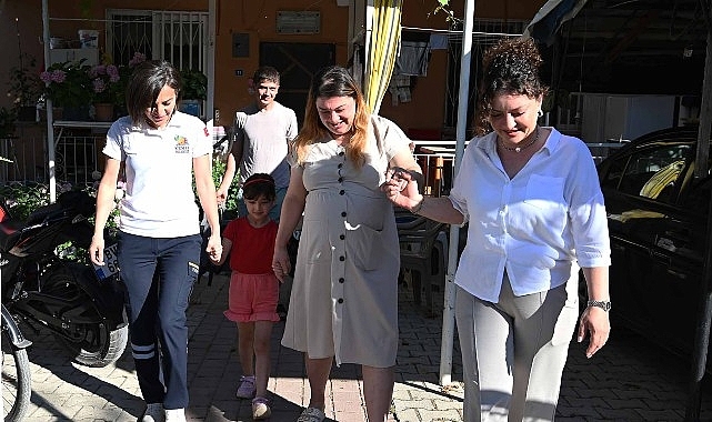Kemer'de anne adaylarının yol arkadaşı: Anne Taksi