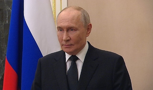 Putin'den Deniz Kuvvetleri Günü Mesajı: ″Rus Donanması Güçlenmeye Devam Ediyor″