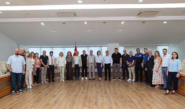 Karabağlar'ın her yıl 80 milyon lirası sahipsiz atıklara gidiyor