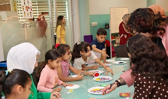 Filistinli Öğrenciler ve Aileleri Selçuklu Belediyesi Gelişim ve Teknoloji Akademisi'nde