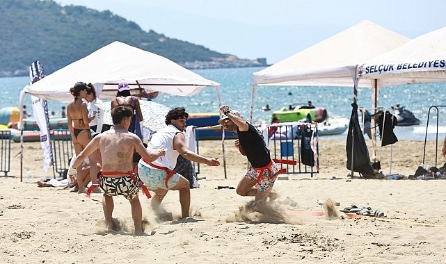 Efes Selçuk, Beach Flag Futbol Turnuvası'na Ev Sahipliği Yaptı