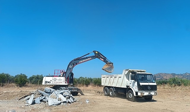 Başkan Çerçioğlu'nun ulaşım yatırımları 17 ilçenin tamamında eş zamanlı olarak devam ediyor