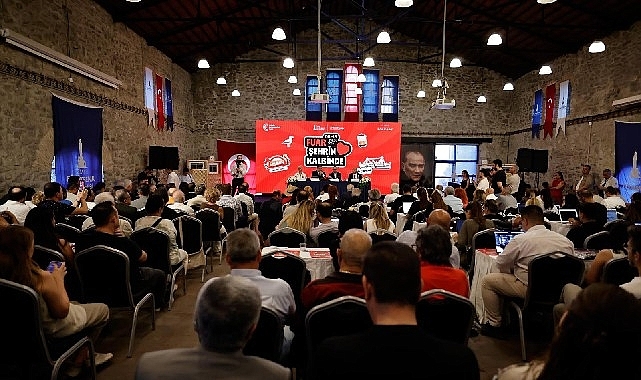 Tugay: İzmir'in fuarlarla bağı her zaman güçlü olacak