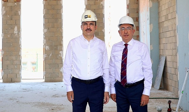 Başkan Altay ve Başkan Kavuş Gödene Mahallesi'nde İnşaatı Süren Büyükşehir Gençlik Kampüsü'nü İnceledi
