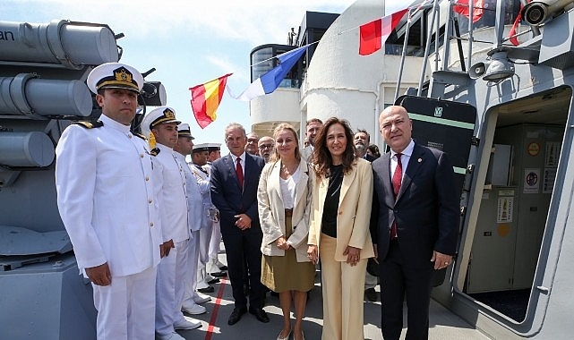 “Karşıyaka Gemisi