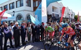 Cumhurbaşkanlığı Bisiklet Turu’nun 7. etabı büyük bir coşkuyla Çeşme’de başladı